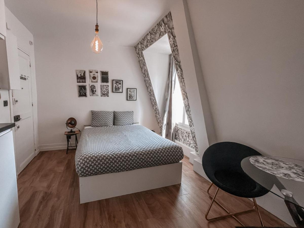 Alma - Amazing Eiffel Tower View Apartment Paris Exterior photo